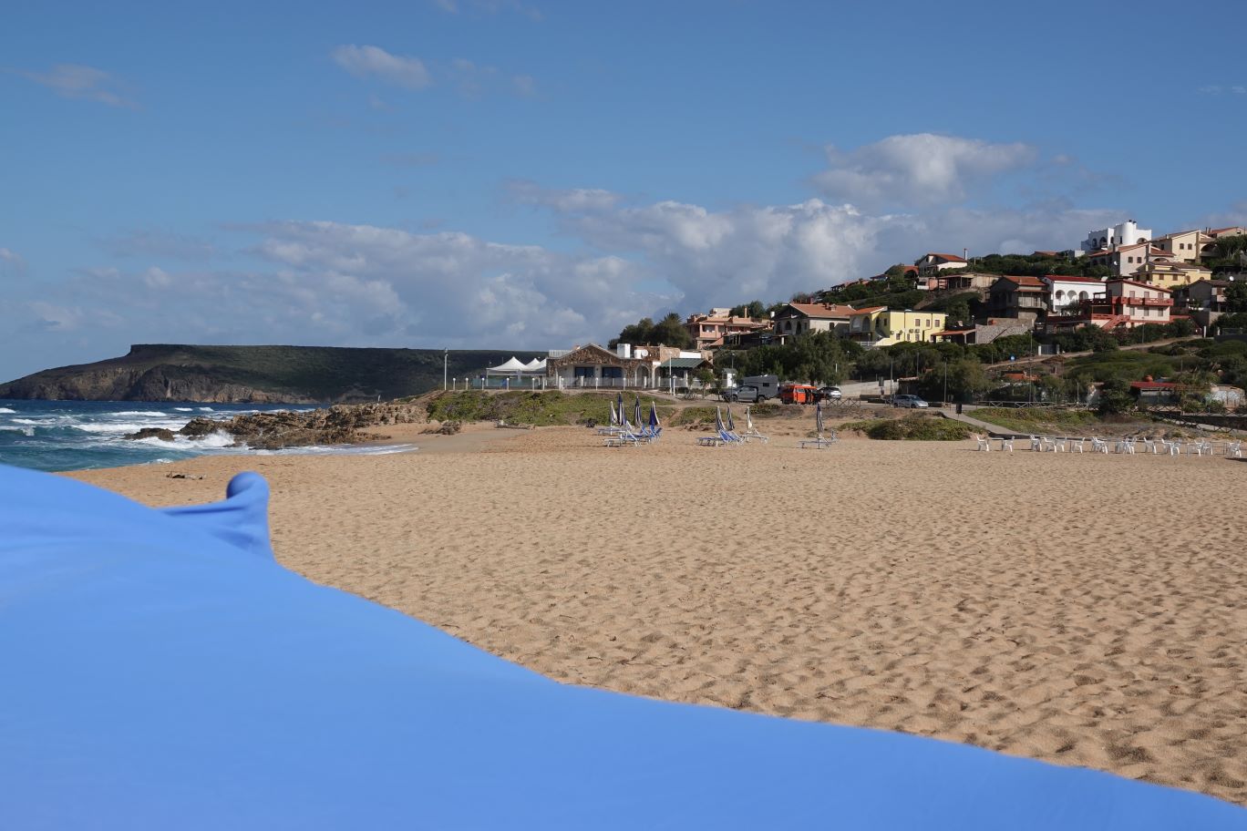 10.00 Uhr war noch "tote Hose". Die Strandbar öffnete aber noch
